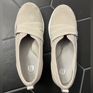 Bzees Niche III women’s size 9, comfortable shoes, EUC!
